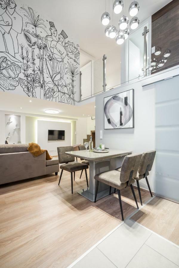 Bpr Luxurious & Stylish Duplex Home Будапеща Екстериор снимка