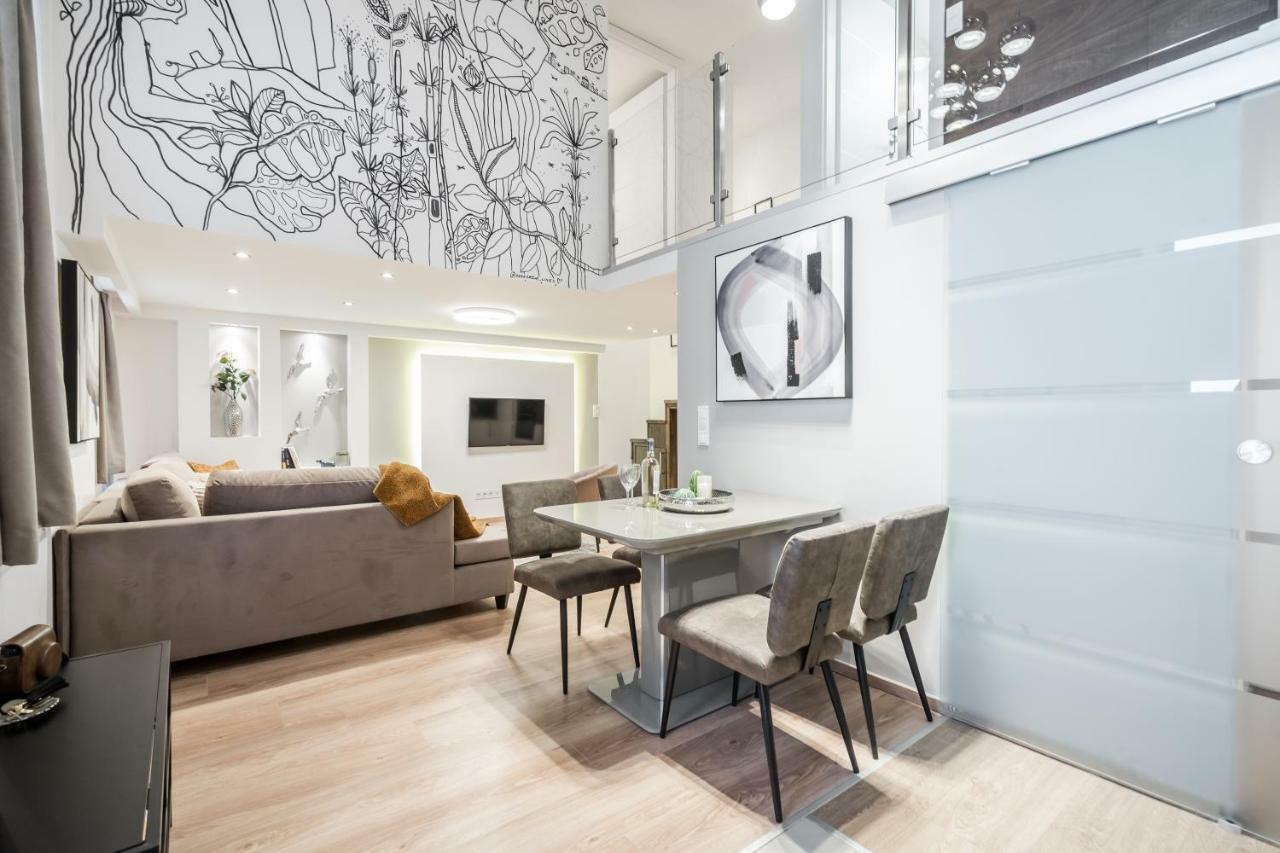Bpr Luxurious & Stylish Duplex Home Будапеща Екстериор снимка