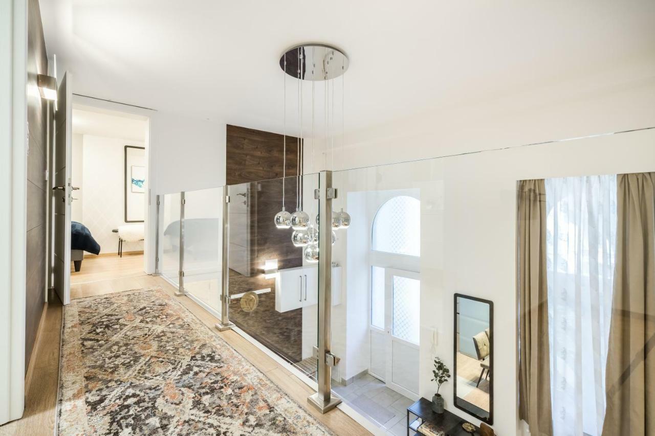 Bpr Luxurious & Stylish Duplex Home Будапеща Екстериор снимка