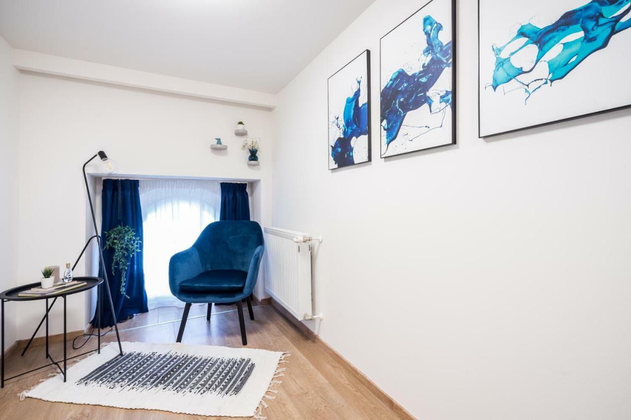 Bpr Luxurious & Stylish Duplex Home Будапеща Екстериор снимка