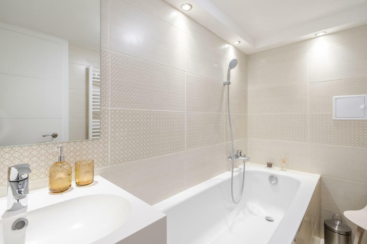 Bpr Luxurious & Stylish Duplex Home Будапеща Екстериор снимка