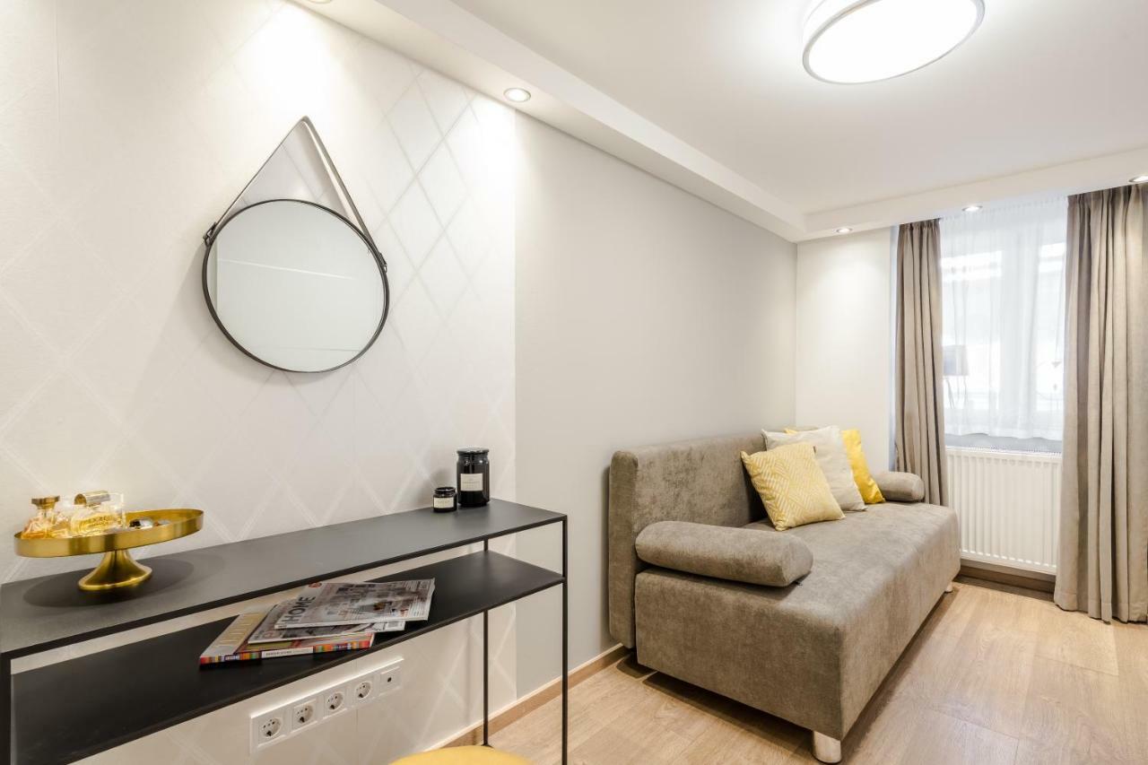 Bpr Luxurious & Stylish Duplex Home Будапеща Екстериор снимка