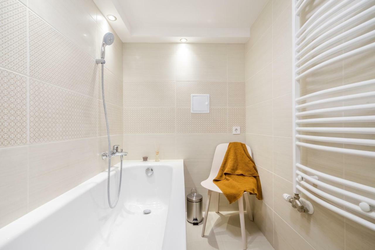 Bpr Luxurious & Stylish Duplex Home Будапеща Екстериор снимка